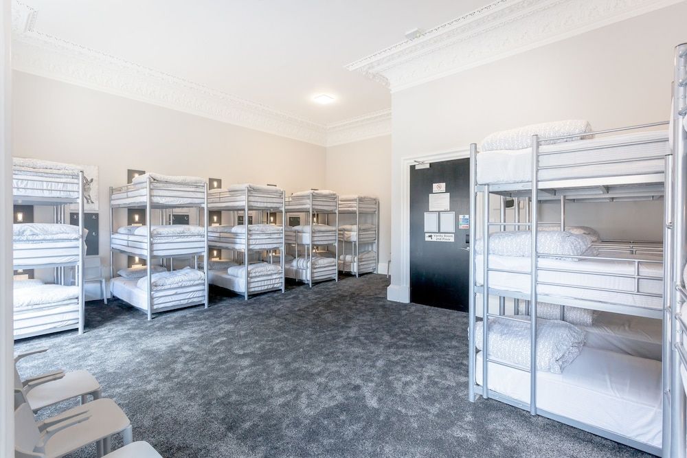 West End Hotel - Hostel Shared Dormitory, Mixed Dorm, Shared Bathroom 2