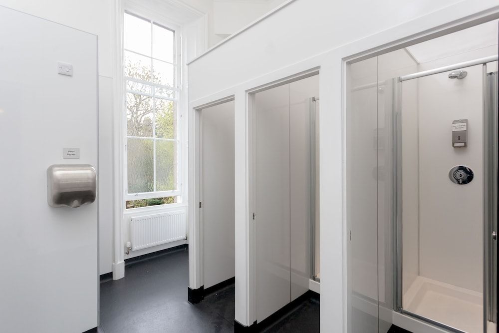 West End Hotel - Hostel Shared Dormitory, Mixed Dorm, Shared Bathroom 5