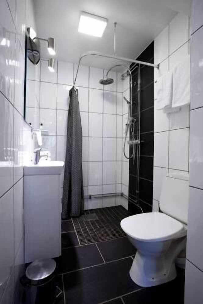 Adels Lågprishotell Single Room 4