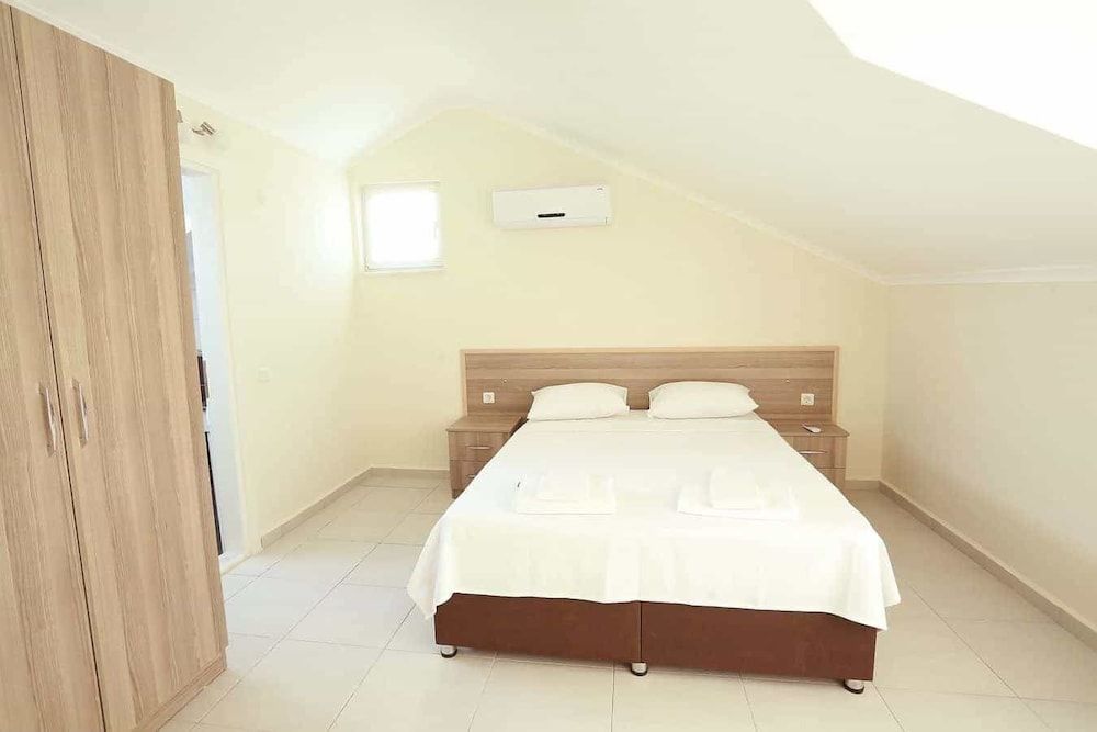 undefined Crystal Villa 3 6