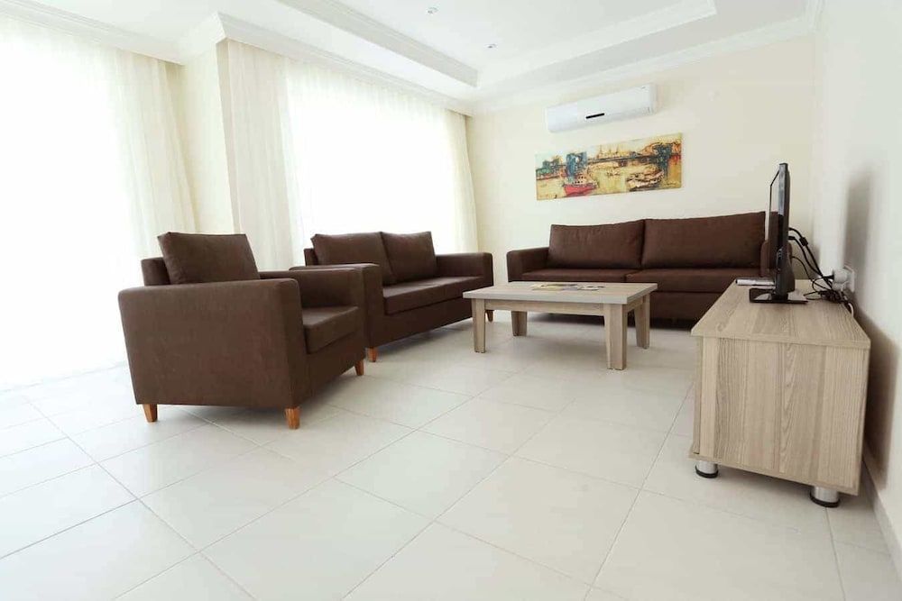 undefined Crystal Villa 3 9