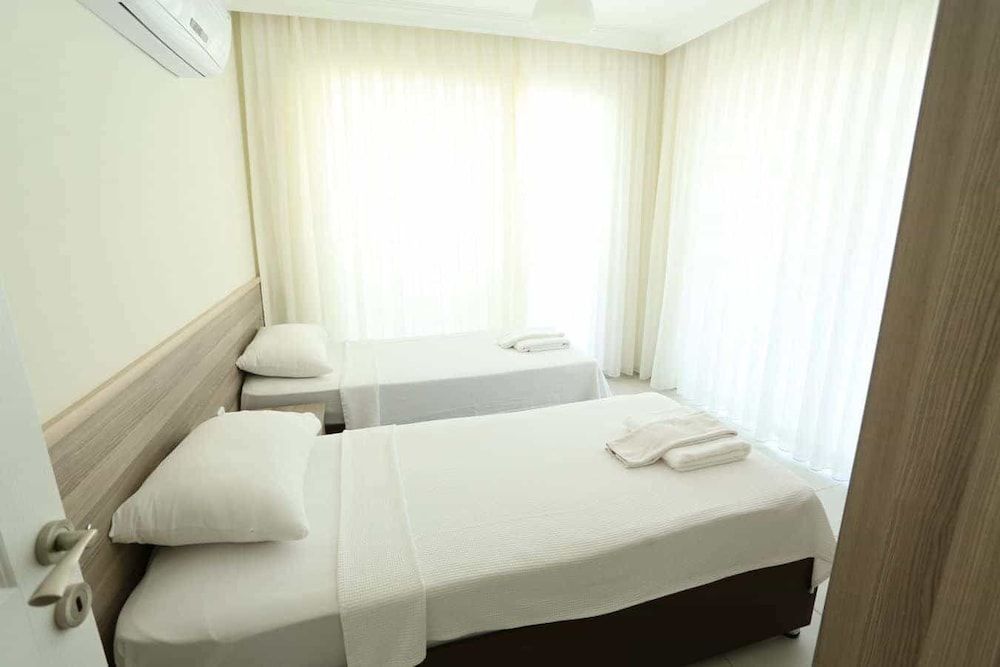 undefined Crystal Villa 3 3