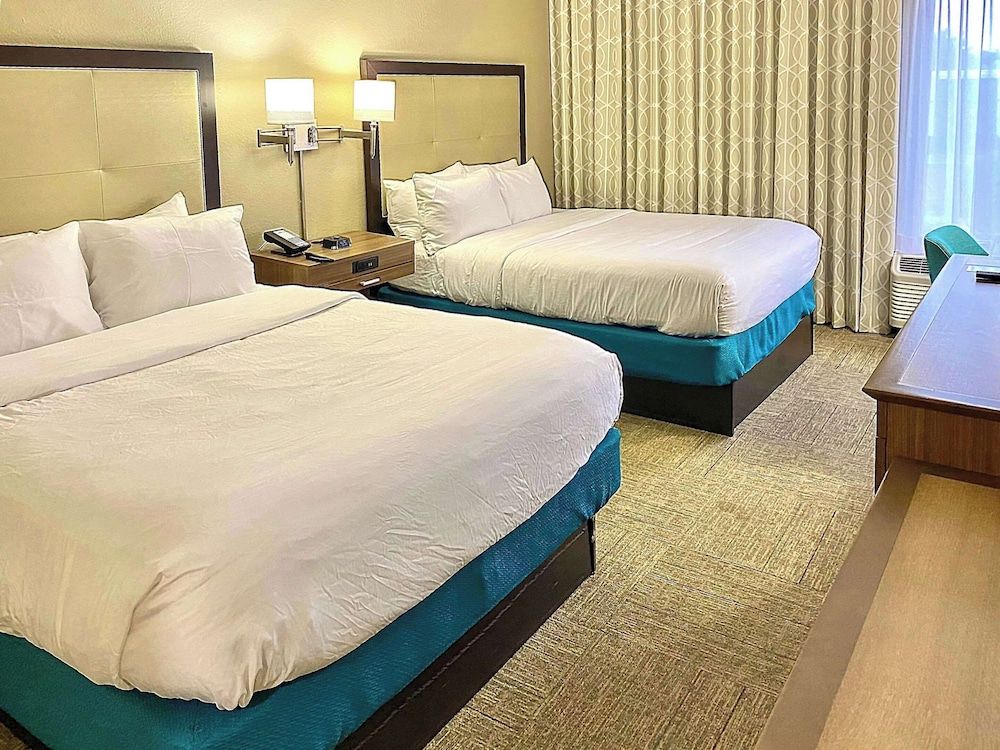 Comfort Inn Darien - North Brunswick Standard Room, 2 Queen Beds, Non Smoking 2