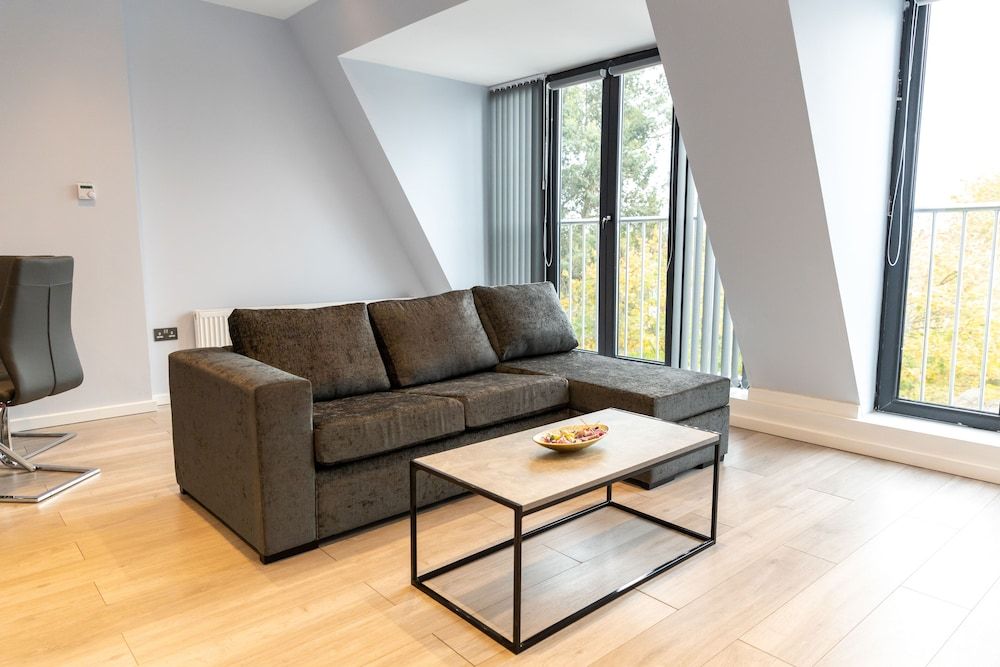 London Heathrow Bath Road Flats Executive Apartment 27