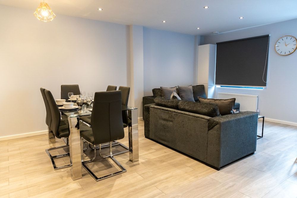 London Heathrow Bath Road Flats Executive Apartment 21