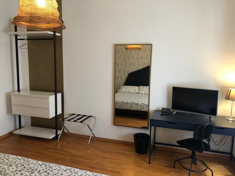 House of Trento - NO Reception Double or Twin Room, Shared Bathroom 3