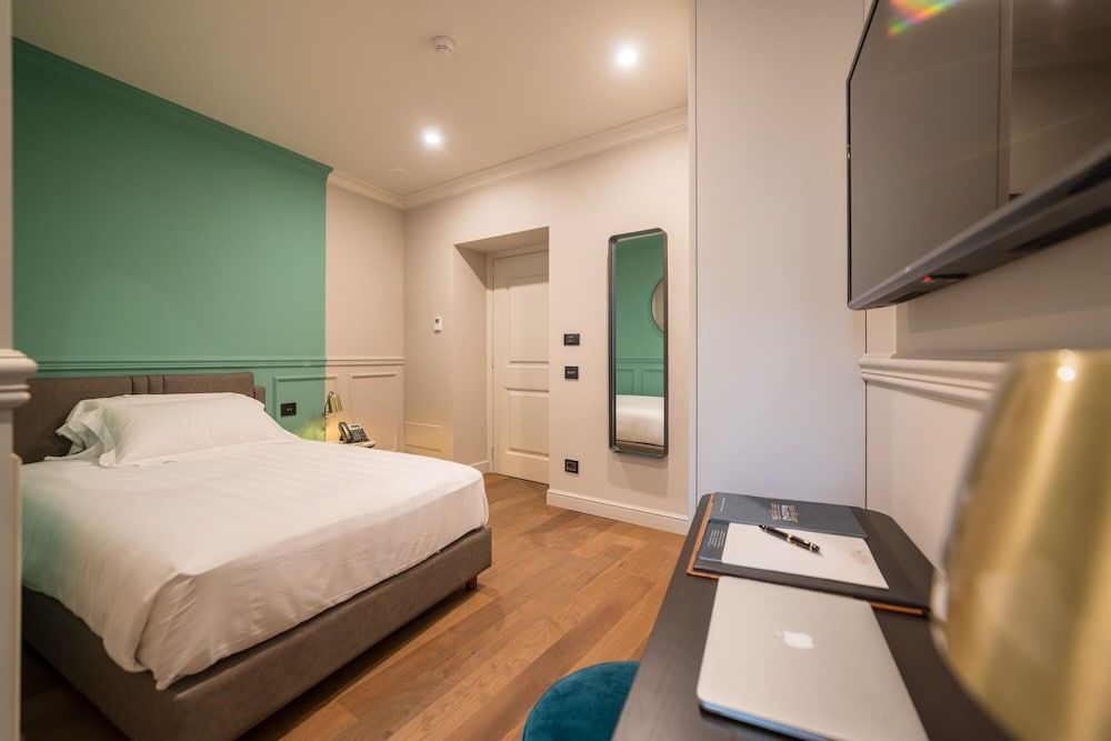 Palazzo 42 Basic Single Room 2