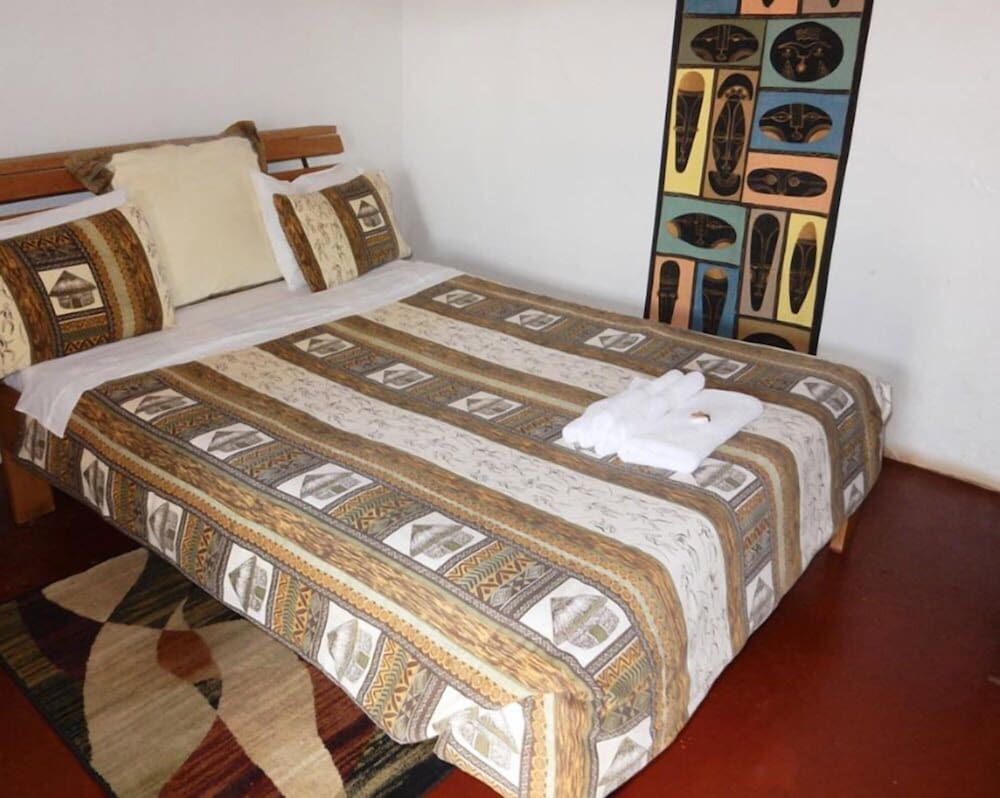 Gately Inn Entebbe Standard Room 3