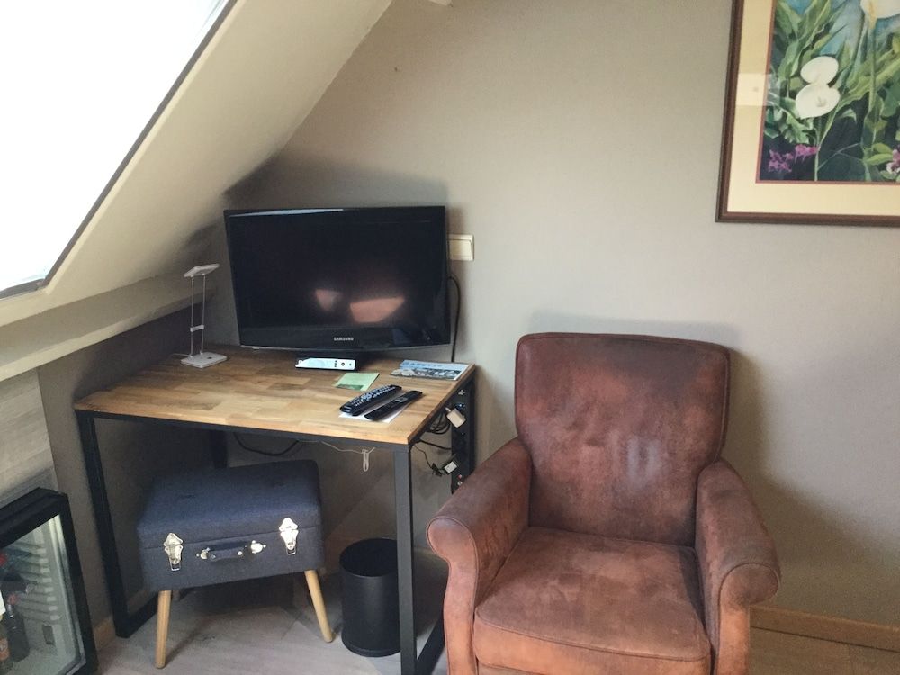 Hotel Bloemenhof Standard Double or Twin Room 7