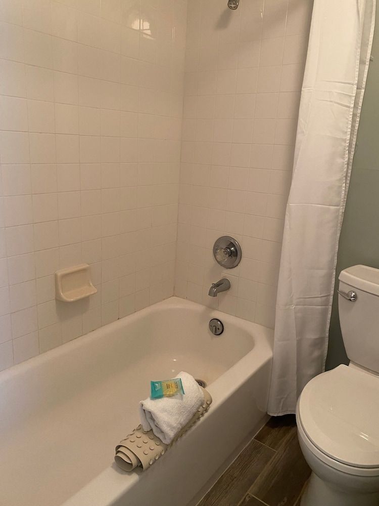 Silver Beach Club Classic Condo 5