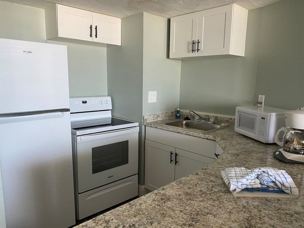 Silver Beach Club Classic Condo 3