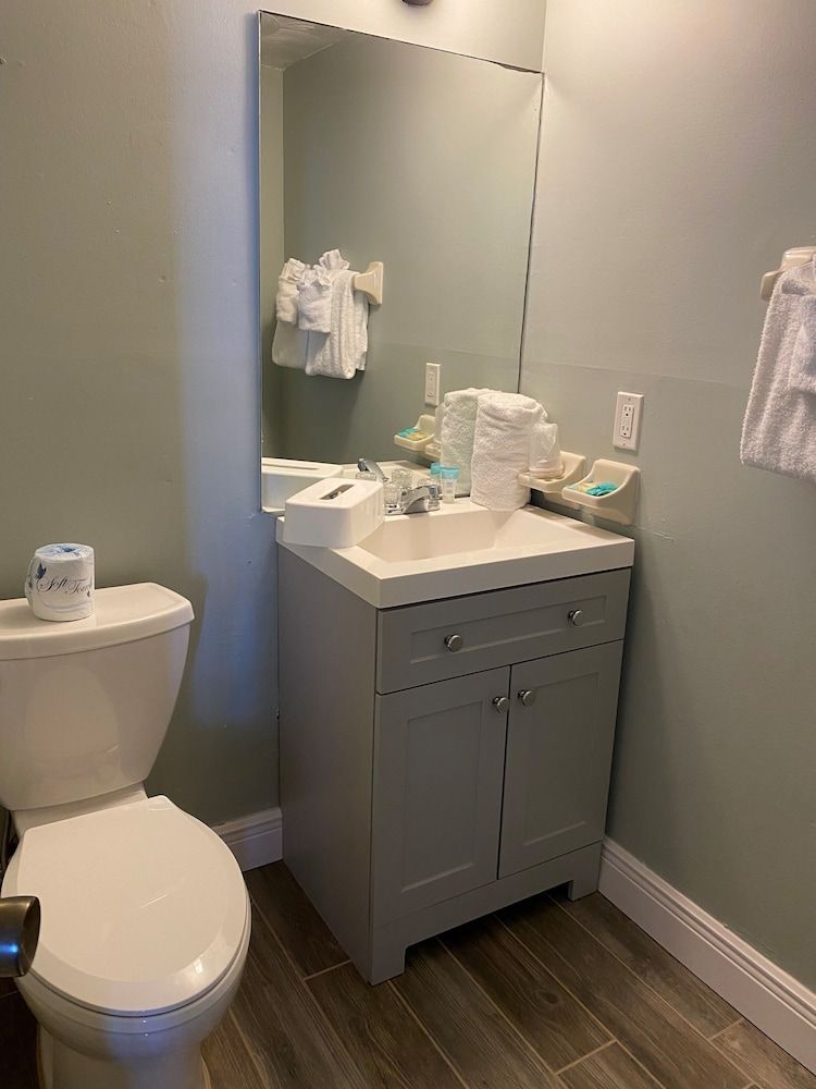 Silver Beach Club Classic Condo 7