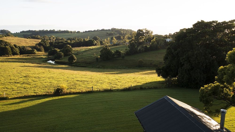 Beechmont Estate Hinterland View Cabin 6