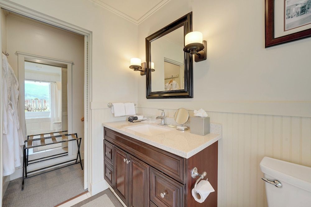 Chateau De Vie King Carriage House Junior Suite 4