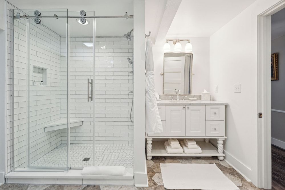 Cuthbert House Premier Suite, 1 King Bed with Sofa bed, Bay View, Ground Floor (Not Pet Friendly) 2