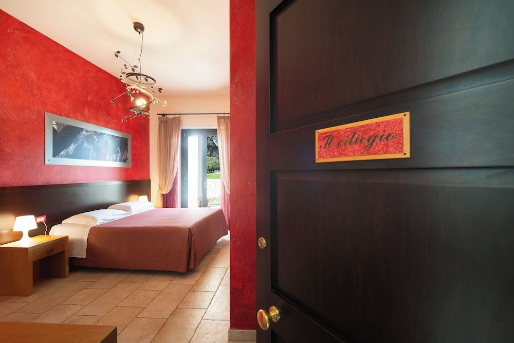 Agriturismo Tenuta Chianchizza Double Room, 1 Queen Bed, Private Bathroom, Garden View 18