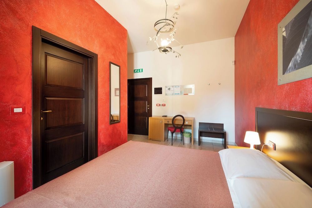 Agriturismo Tenuta Chianchizza Double Room, 1 Queen Bed, Private Bathroom, Garden View 20