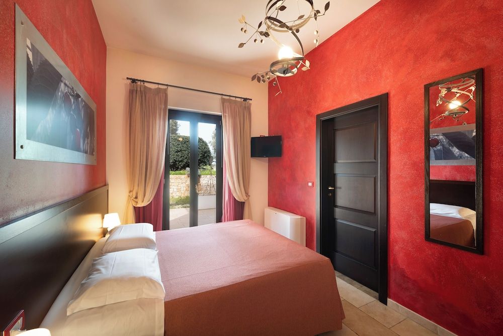 Agriturismo Tenuta Chianchizza Double Room, 1 Queen Bed, Private Bathroom, Garden View 19