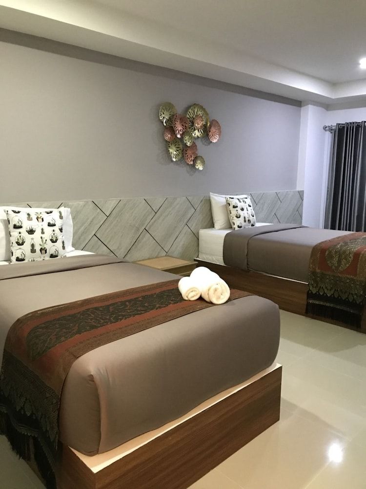 Wish Hotel Ubon Standard Room 8