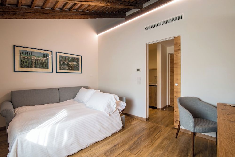 Junior Suite, Garden View
