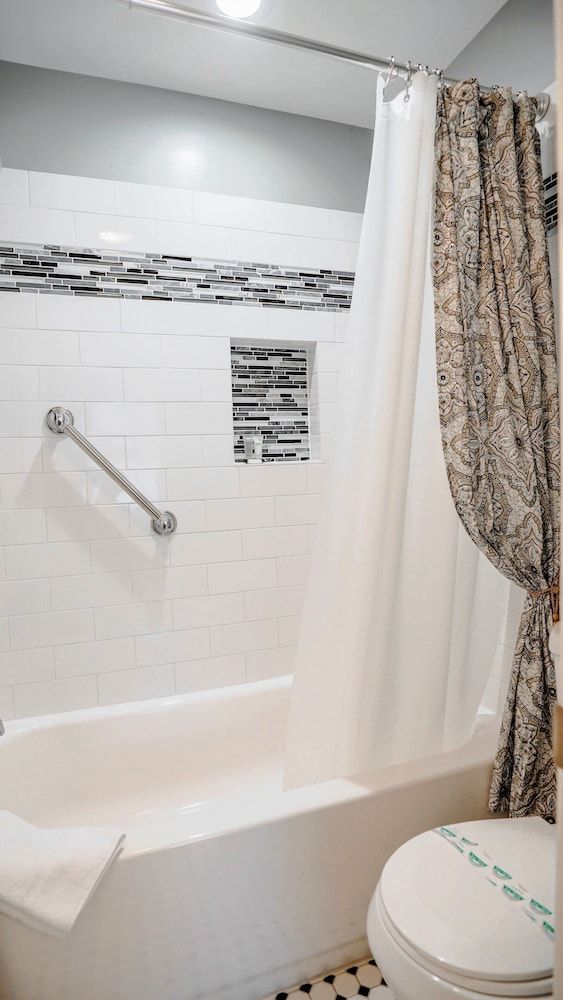 Heber Senator Bed and Breakfast Sundance Spa Suite 3