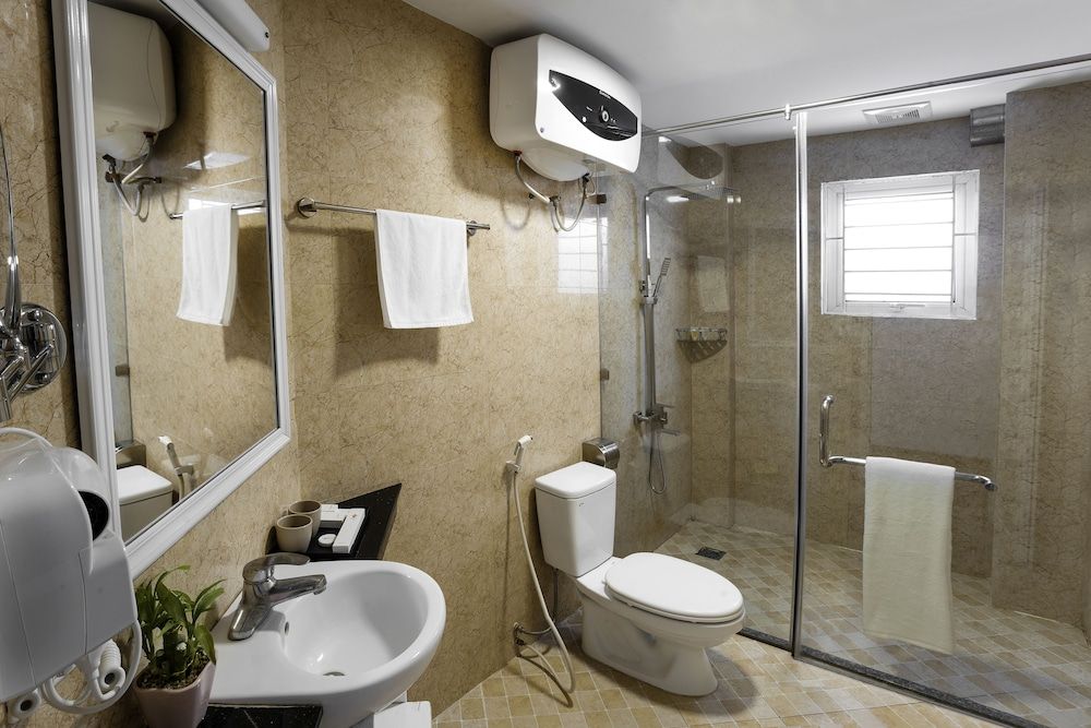 Hanoi Veris Boutique Hotel & Spa Classic Double or Twin Room (with Window) 5