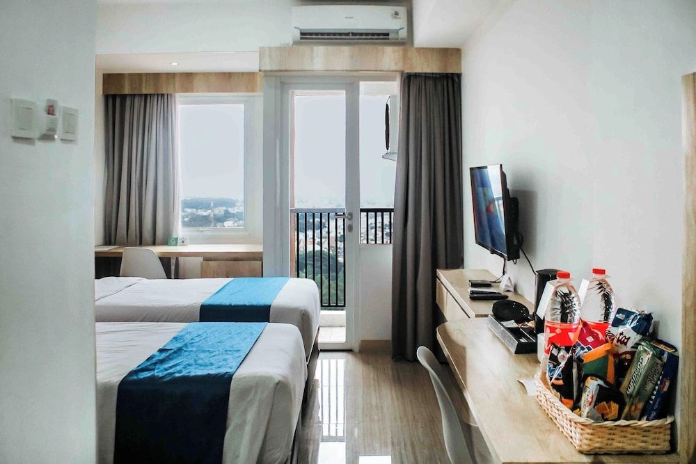 Urban Hotel Serpong Standard Twin Room
