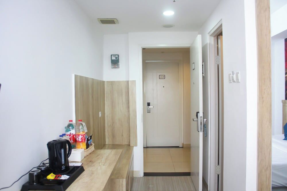 Urban Hotel Serpong Standard Double Room 13