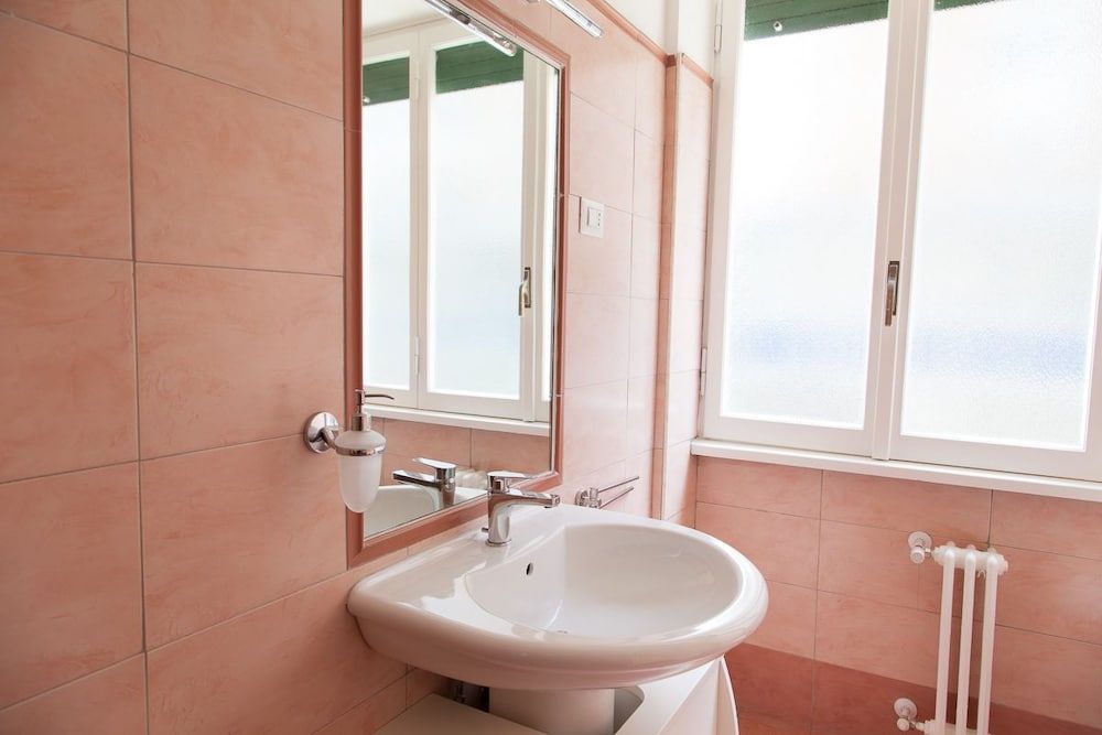 Cicerone 60 Triple Room, Ensuite 14