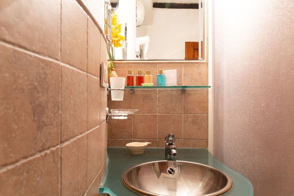 Via Del Santo Comfort Triple Room 5