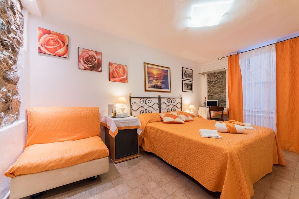 Via Del Santo Comfort Triple Room 3