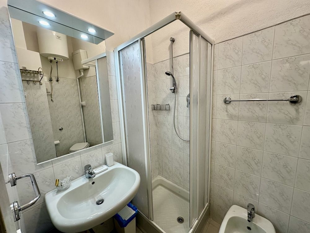 Via Del Santo Family Room 12