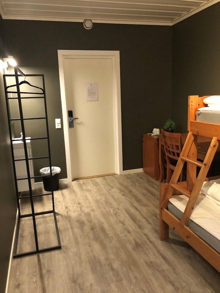 Aktivitetsbyen Gamle Fredrikstad Basic Triple Room, Multiple Beds, Non Smoking, Shared Bathroom 3