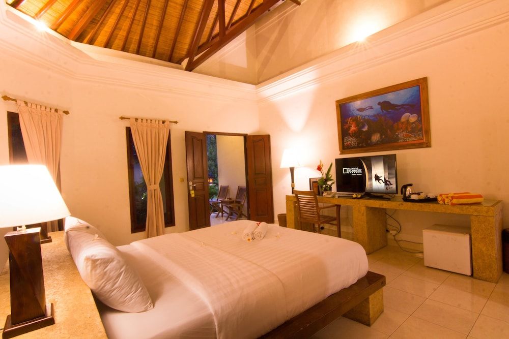 Villa Unggul Deluxe Double Room, Garden View 5