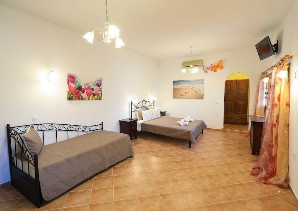 Exclusive Studio, Sea View (Stone)