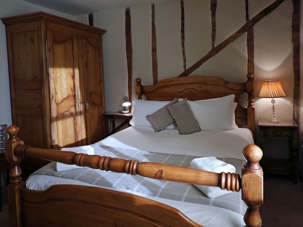 Black Boys Hotel Classic Double Room, Ensuite 6