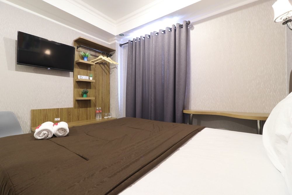 Flamenco Urban Living Deluxe Double Room