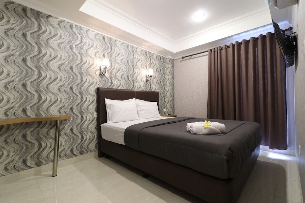 undefined Flamenco Urban Living 2