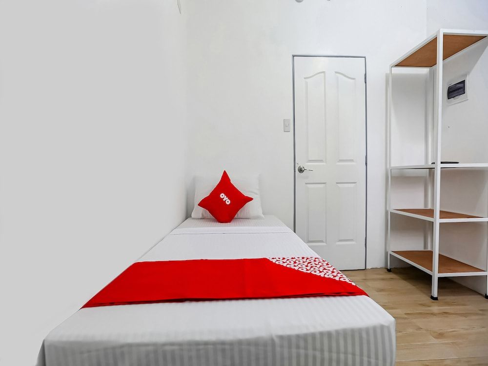 undefined OYO 665 Pasay Centrale Hotel 5