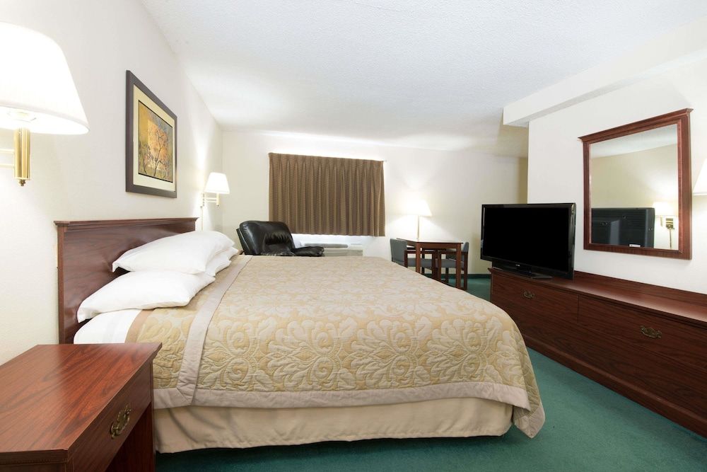 Room, 1 King Bed, Accessible, Non Smoking