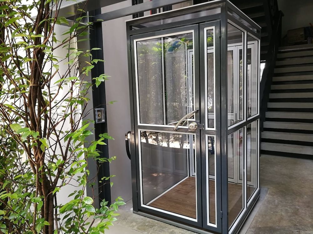 undefined Baan Vajra 6