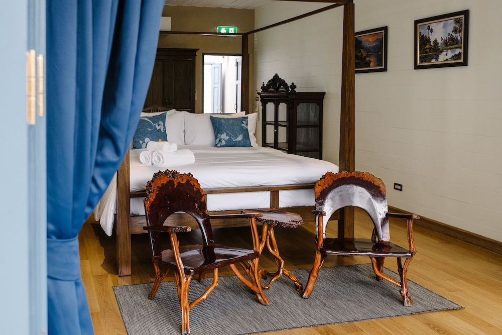 Baan Vajra Colonial Private Suite