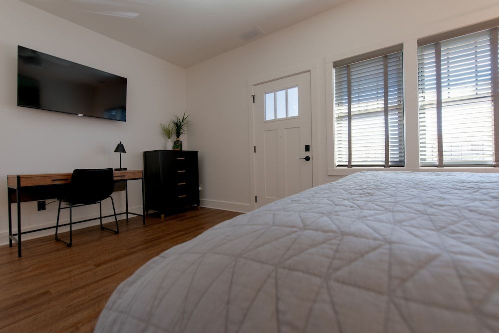 The Getaway Blowing Rock Accessible Townhome Deluxe 4