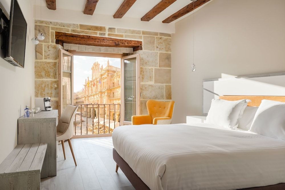 Luxury Double Room (Plaza Mayor view)