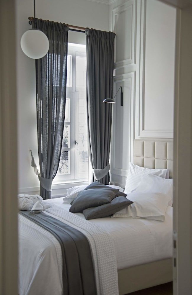 Four Streets Athens Apartment (Notos, Acropolis view)