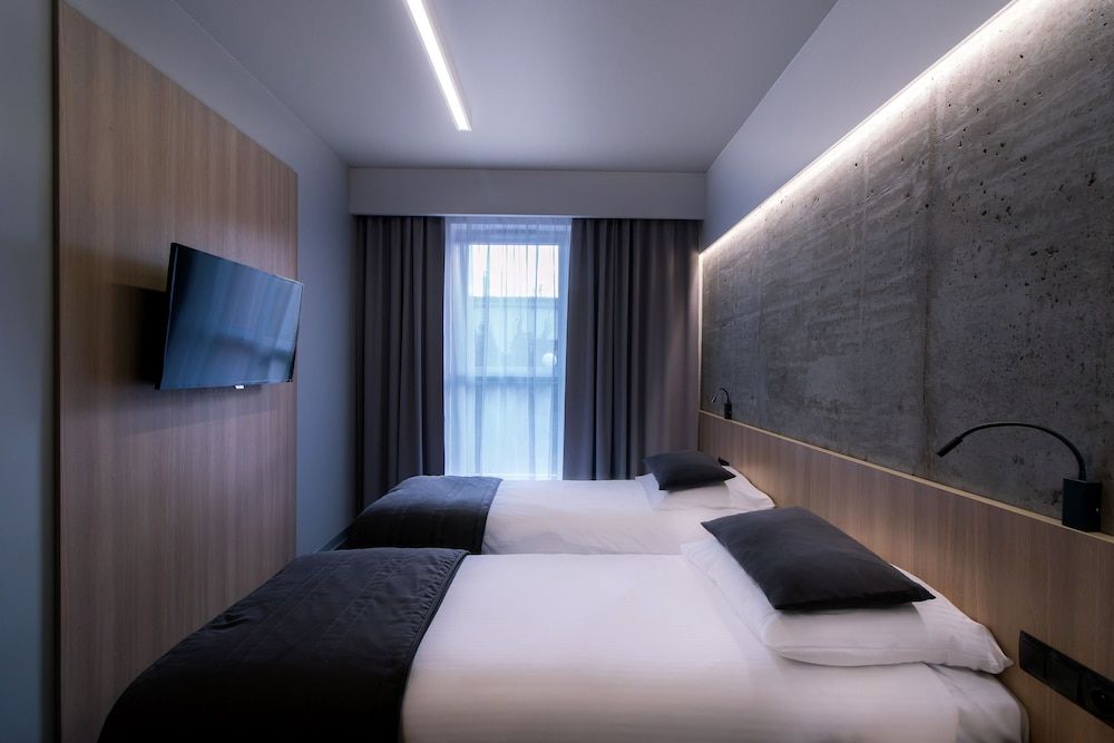 Hotel Bulvar Design Twin Room, 2 Twin Beds, Non Smoking 3