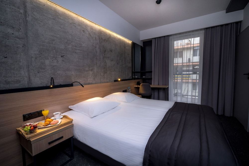 Hotel Bulvar Comfort Double Room, 1 King Bed, Non Smoking 3