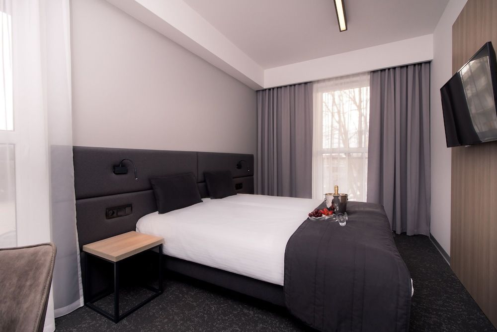 Hotel Bulvar Comfort Double Room, 1 King Bed, Non Smoking 2