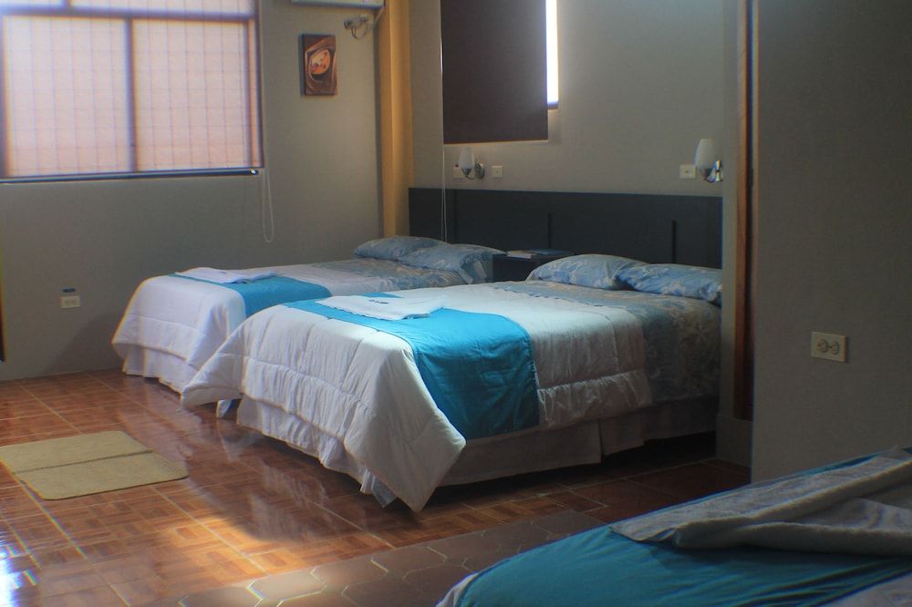 Hotel Los Algarrobos Comfort Triple Room, 1 Bedroom, Private Bathroom 2