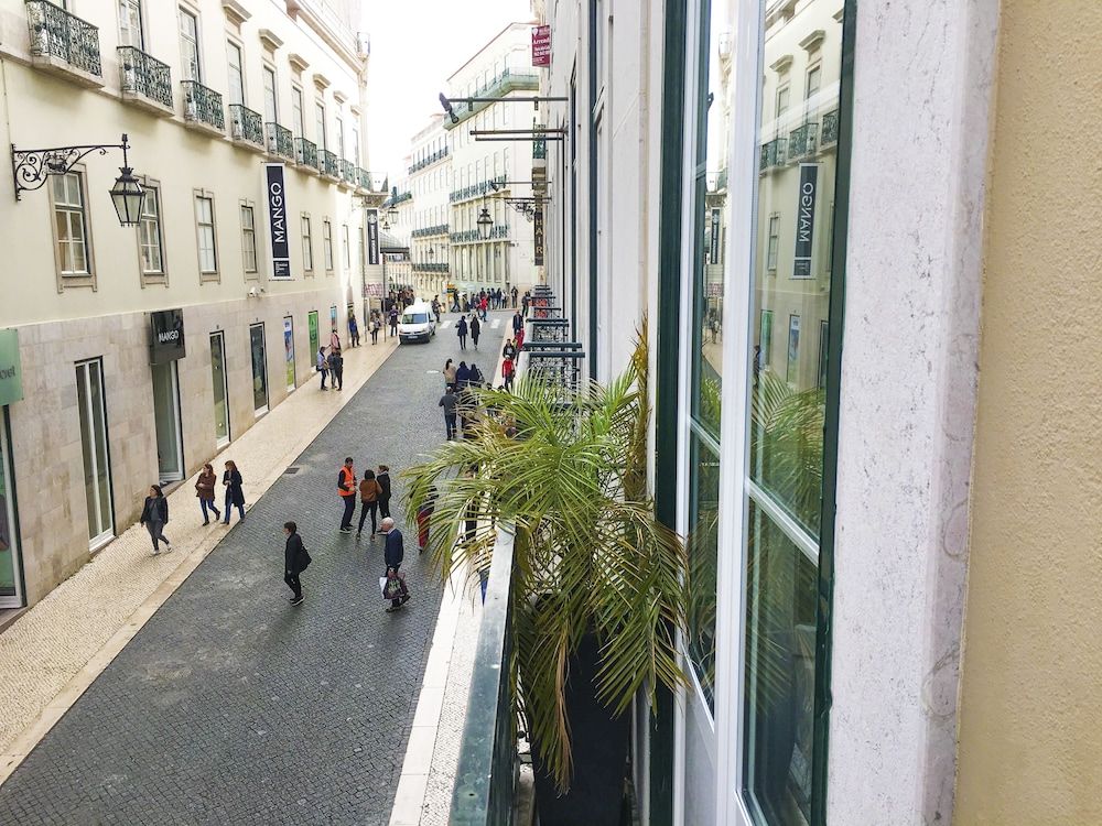 undefined LV Premier Chiado CH 6